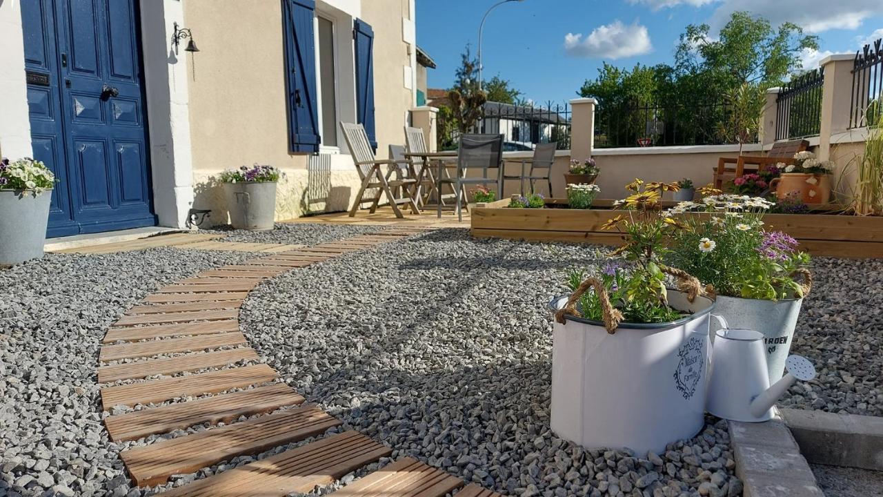 For Me Formidable Bed and Breakfast L'Isle-Jourdain  Εξωτερικό φωτογραφία